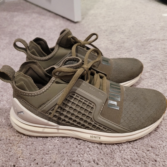 Puma Ignite tennis shoes - Picture 5 of 5